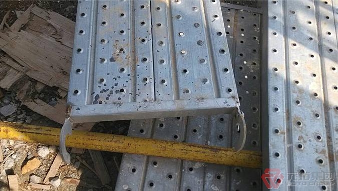 熱鍍鋅掛鉤鋼踏板 熱鍍鋅掛鉤鋼踏板