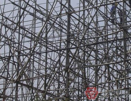 腳手架出口前景非?？捎^